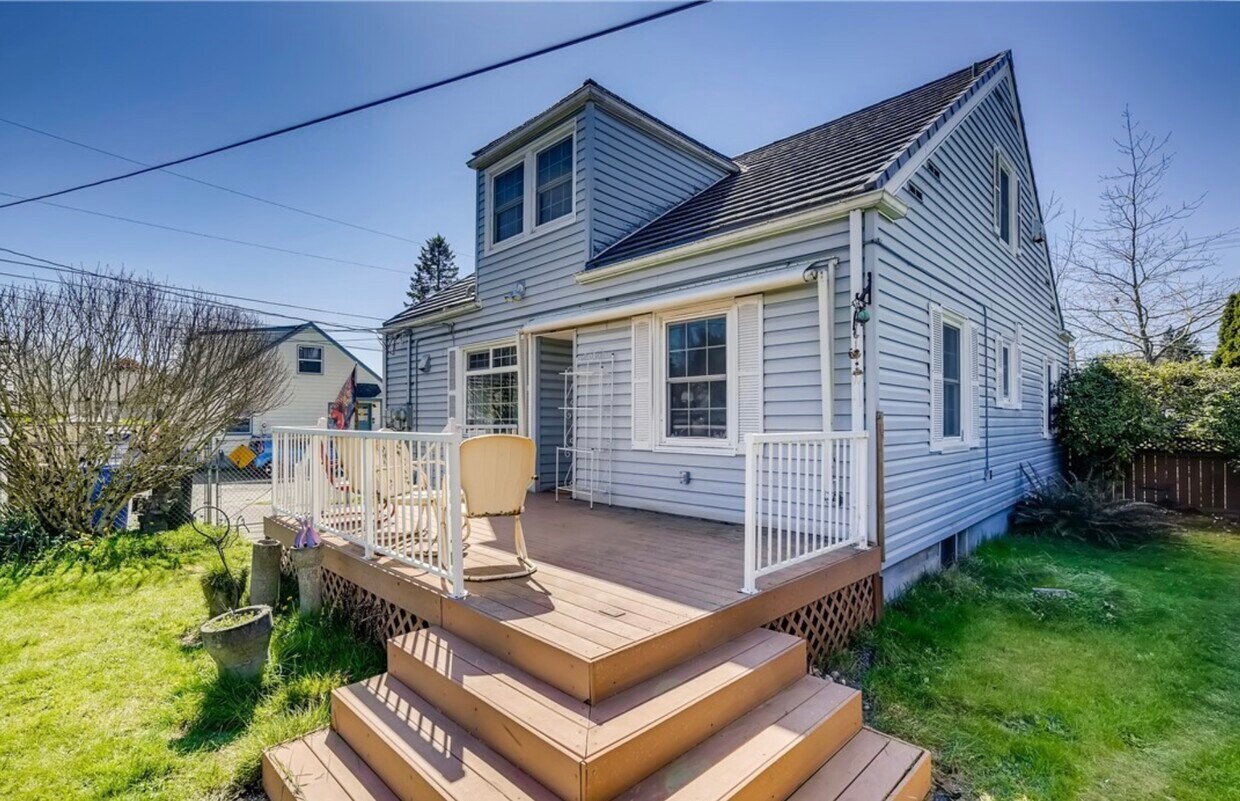 Primary Photo - 1807 S Cedar St
