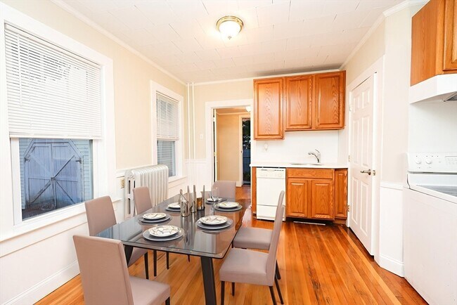 Foto del edificio - 30 Sheppard Ave