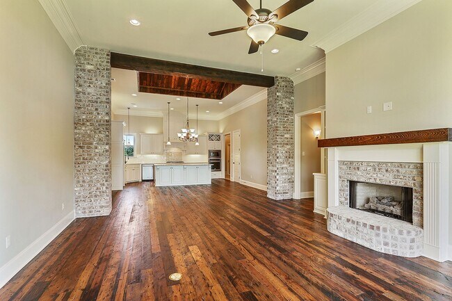 Foto del edificio - 41035 Talonwood Dr