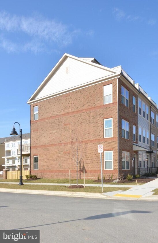 37 Morrison Dr, Gaithersburg, MD 20878 Townhome Rentals in