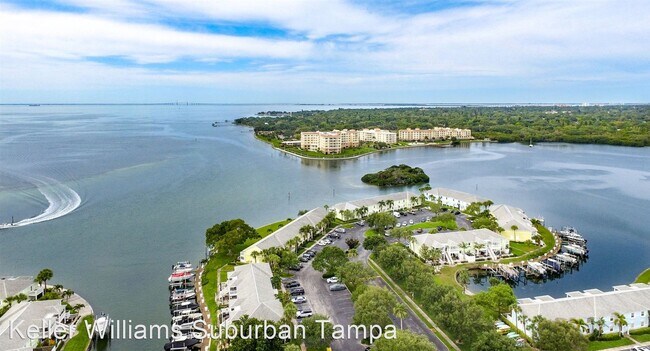 Building Photo - 2 br, 2 bath House - 5294 Beach Dr SE - #B