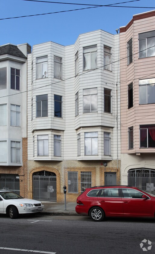 Building Photo - 1674 Washington St