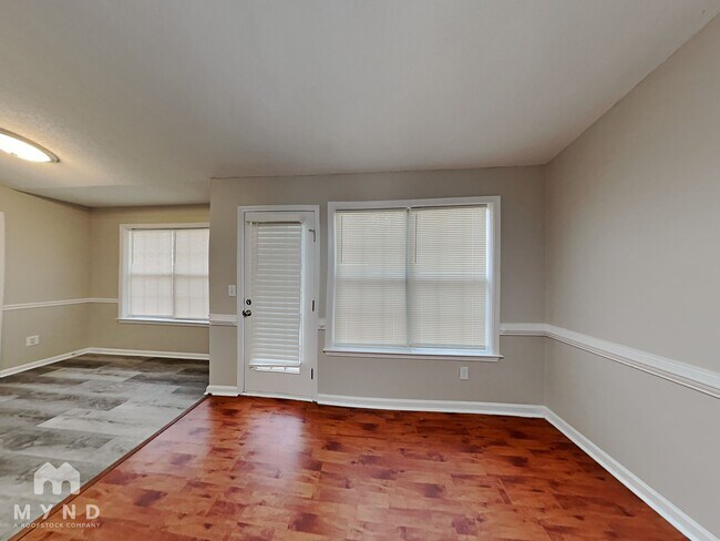 Building Photo - 10576 Sourwood Ct