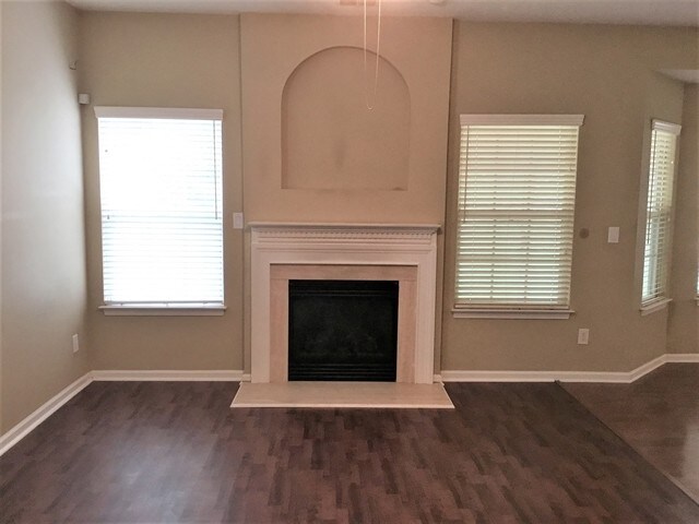 Foto del edificio - 6832 Brachnell View Dr