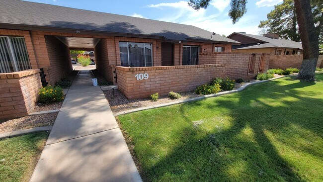 Building Photo - 109 W Concorda Dr