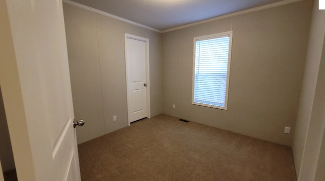 Building Photo - 49497 Au Lac Dr E