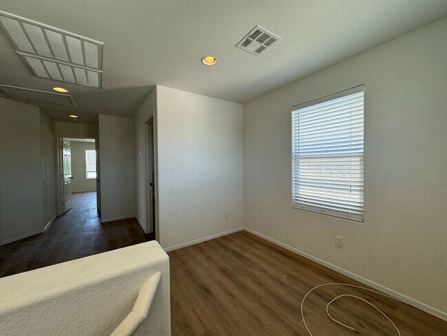 Building Photo - 8751 Autumn Teal Ave
