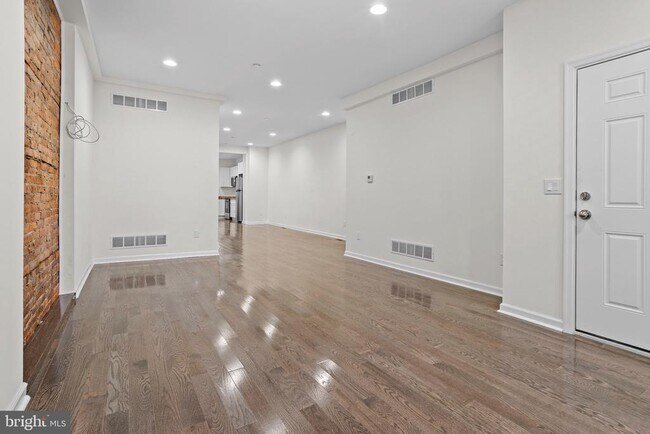 Foto del edificio - 819 11th Ave