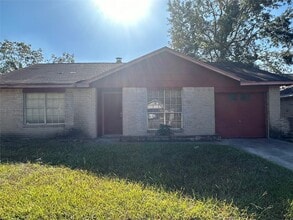 Building Photo - 14846 Waterside Dr
