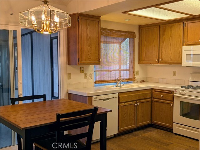 Building Photo - 1468 Cresthaven Pl