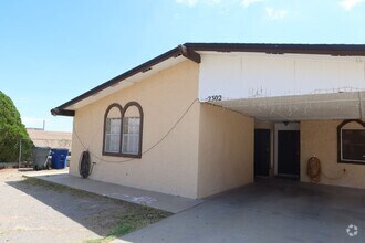 Building Photo - 2302 Copper Ave