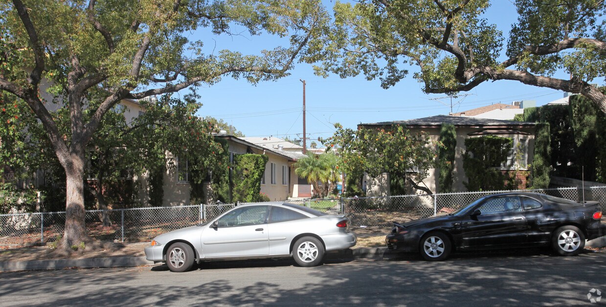 Primary Photo - 607-609 E San Jose Ave