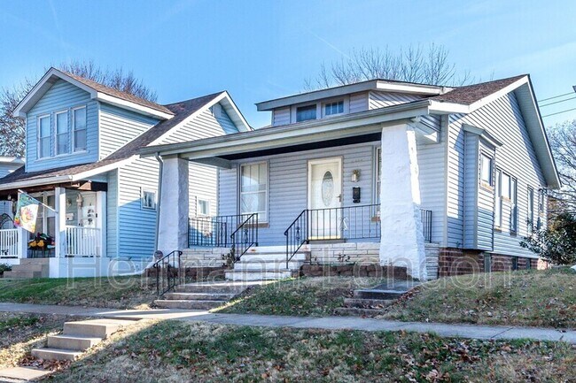 Building Photo - 6448 Wanda Ave