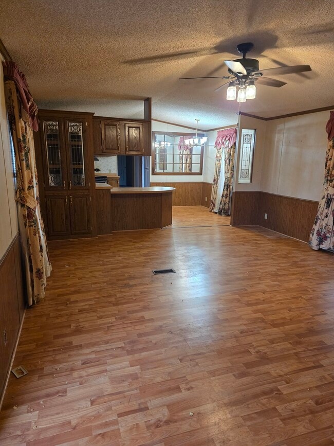 Foto del edificio - 144 Matthews St