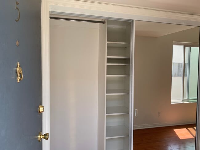 Built-In Closets - 1841 Veteran Ave