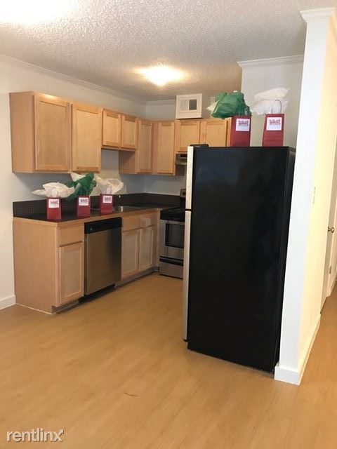 Foto del edificio - 2204 Enfield Rd