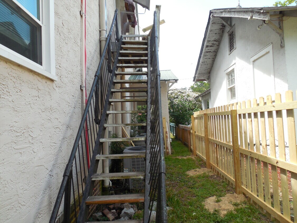 Foto del edificio - 2407 Wrightsboro Rd