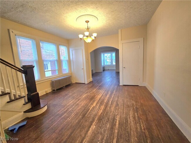 Foto del edificio - 1617 Maple Ave