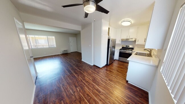 Interior Photo - 20404 Cohasset