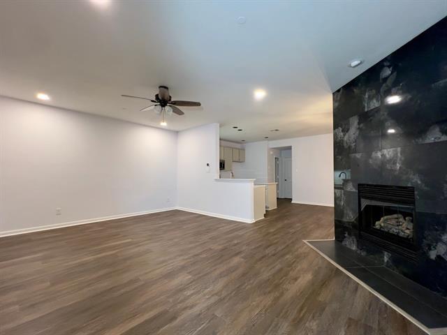 Foto del edificio - 1902 Downing St