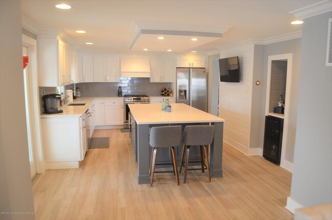 Building Photo - 121 Cartagena Dr