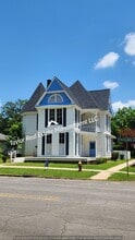 Building Photo - 1100 N Montgomery Ave