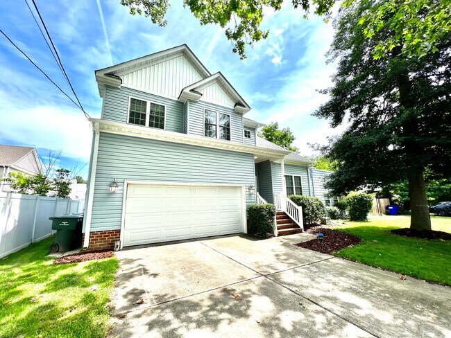 Foto del edificio - 4 bedroom home in Oceanview, Norfolk