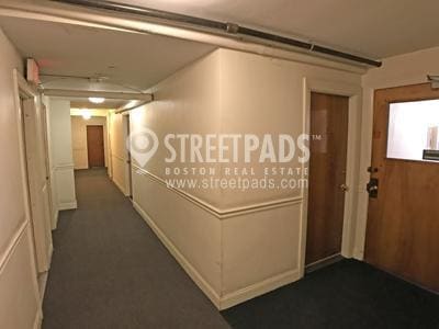 Building Photo - 1 bedroom in Brookline MA 02446