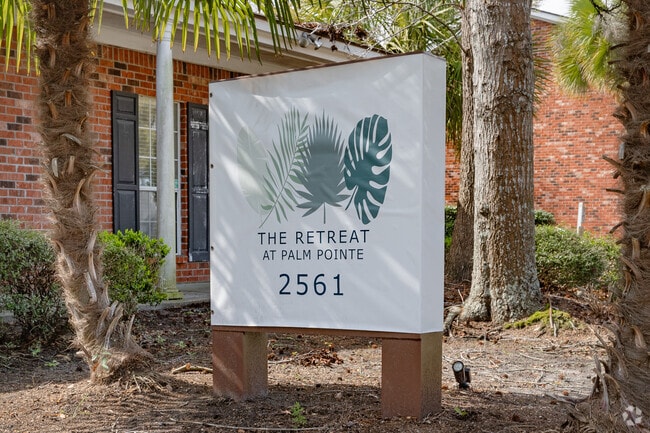 Building Photo - The Retreat at Palm Pointe