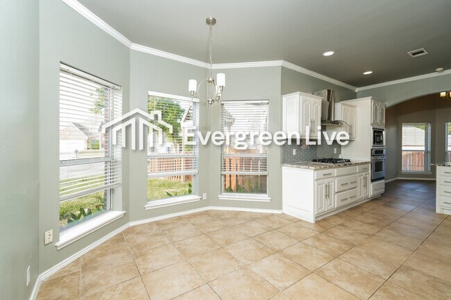 Foto del edificio - 1212 East Canton St S