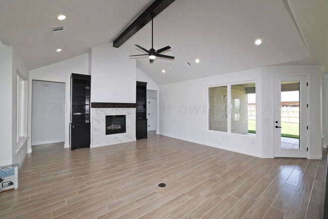 Foto del edificio - Available with our Lease with Purchase Opt...