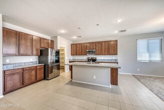 Building Photo - 8410 W Palmaire Ave
