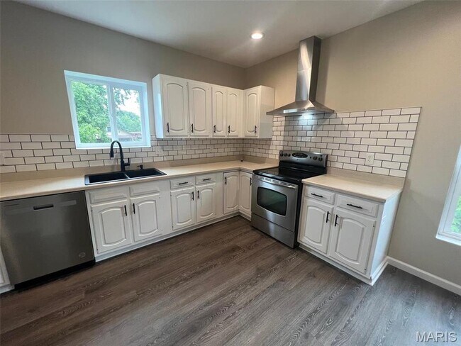 Foto del edificio - 115 W Cartwright Ave