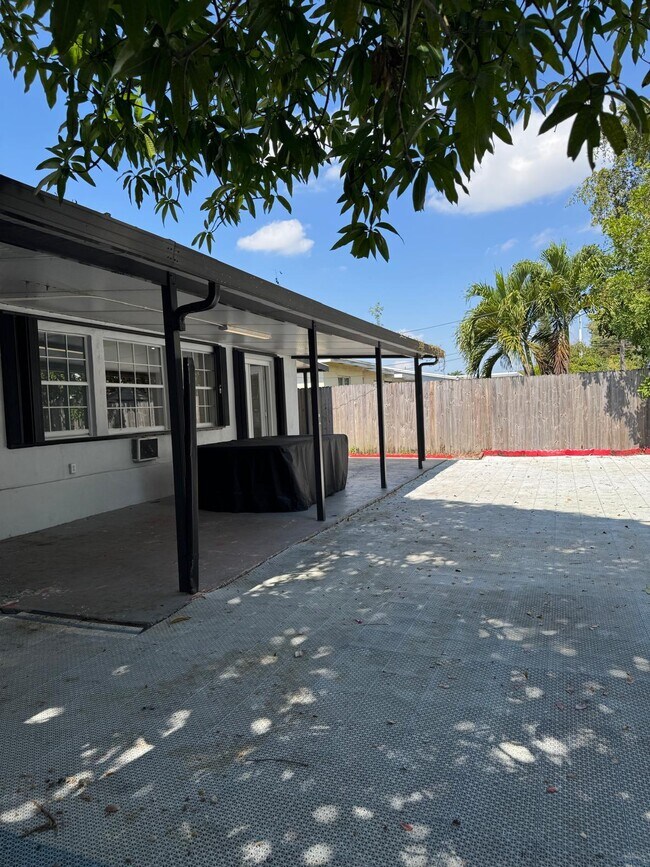 Photo - 2490 NW 83rd Ave House