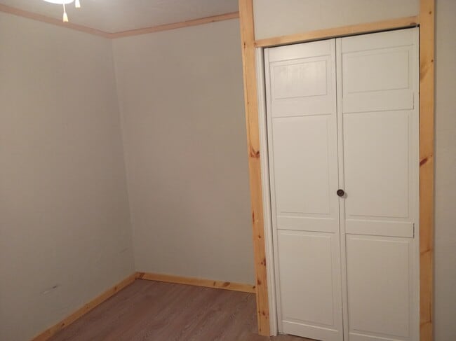 Building Photo - 625 US-45