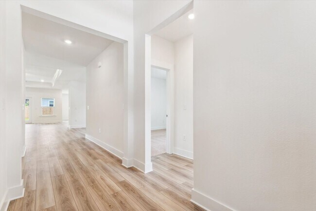 Building Photo - BRAND NEW BUILD IN FAIRHOPE