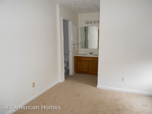 Building Photo - 640 Daharan Dr
