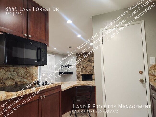 Foto del edificio - 3 Bedroom in College Greens