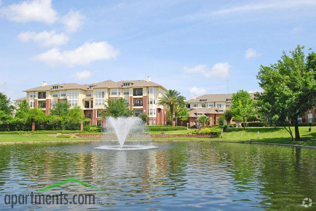 Building - Lakeside