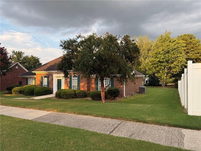 Foto del edificio - 1244 Saxony Dr SE