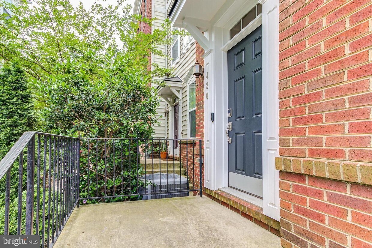 Foto principal - 420 Ava Way NE