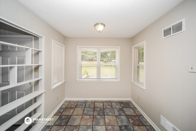 Building Photo - 3459 Swanson Cove