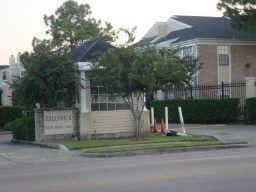 Primary Photo - 2750 Holly Hall St