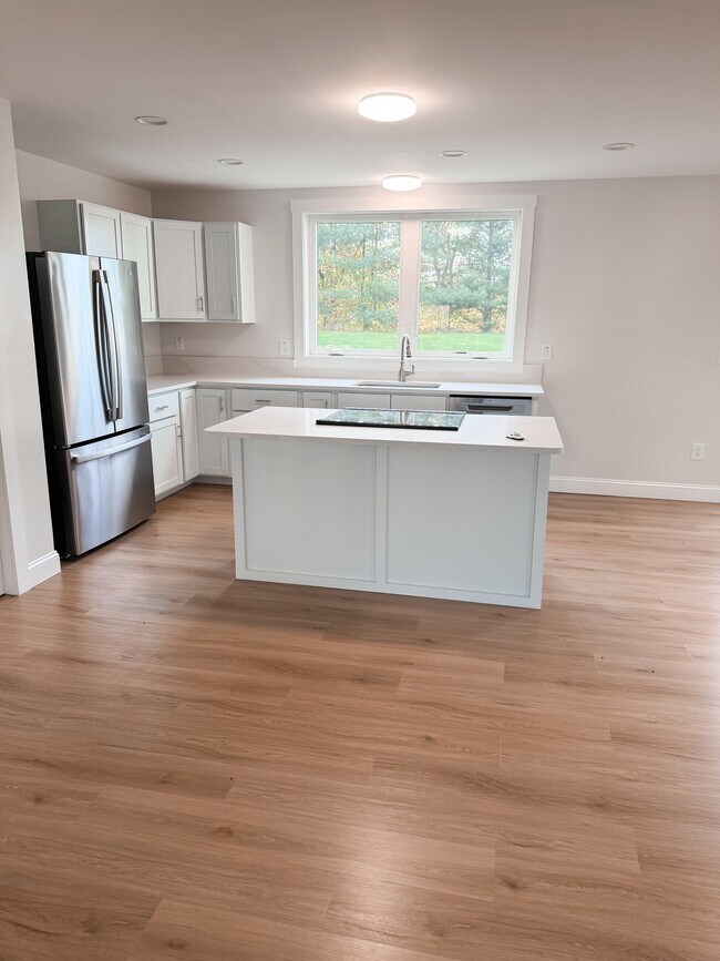 Foto del edificio - 959 W River Rd