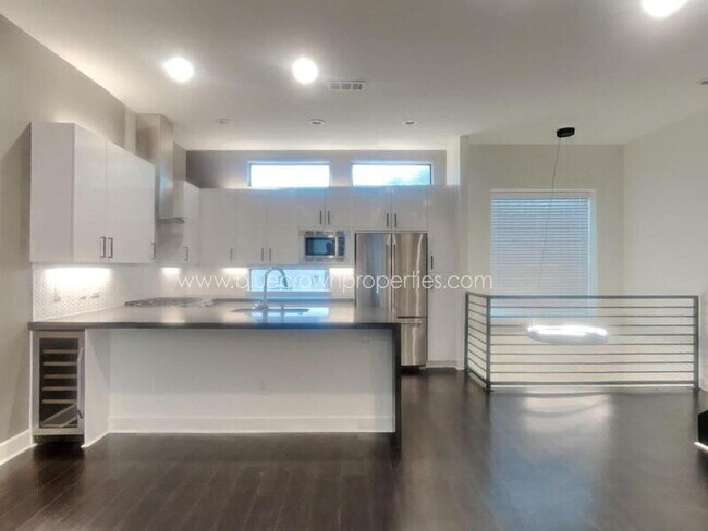 Foto del edificio - 1625 Hickory St