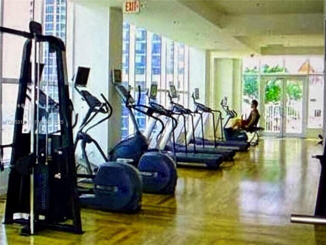 Building Photo - 133 NE 2nd Ave