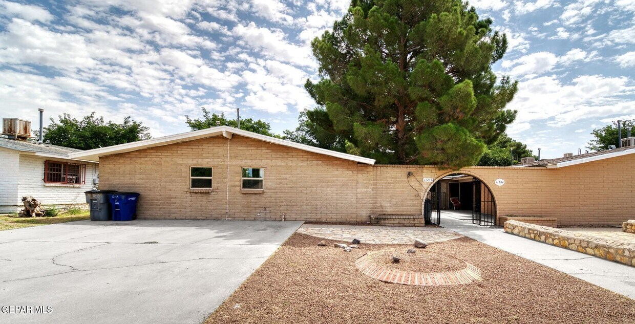 Foto principal - 11248 Wharf Cove Dr