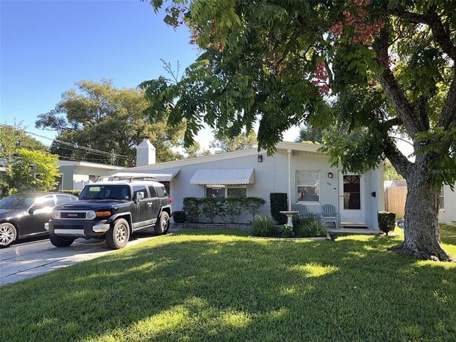 Building Photo - 770 Baffie Ave