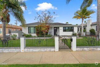 Building Photo - 5423 Via San Delarro St