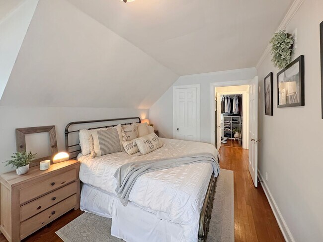 Foto del edificio - 3 bedroom, 2 bath home in East Memphis nea...